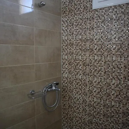 Aparthotel Lafazanis *