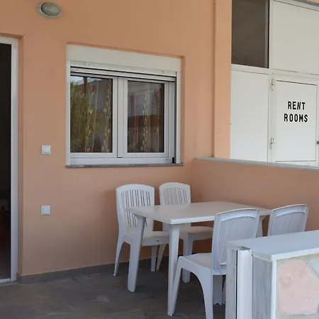 Aparthotel Lafazanis Nea Vrasna