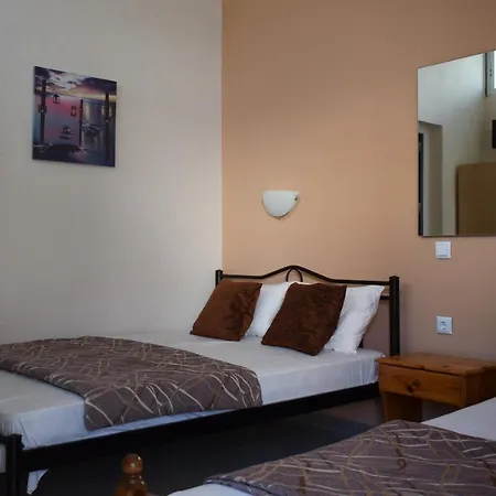 Lafazanis Aparthotel *